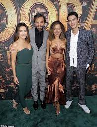 Alma wahlberg, mother to mark and donnie wahlberg, has died after struggling with an illness, her sons confirmed on instagram sunday morning. Eva Longoria And Isabela Moner Are Dazzling Isabela Moner Eva Longoria Isabela