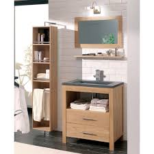 Découvrez sans plus attendre notre gamme complète de produits et créez la salle de bain qui saura refléter votre personnalité. Salle De Bains En Pierre Naturelle Et Meuble En Chene