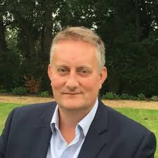 Amanda Laurence (@AmandaLLaurence)