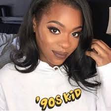 Kelly Ringle's Instagram, Twitter & Facebook