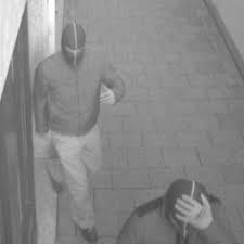5 / 5 aus 140 bewertungen. Hier Spazieren Zwei Rauber Aus Der Bank Bayern