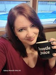 Deb Peterman's Instagram, Twitter & Facebook