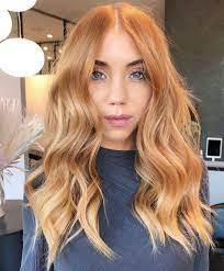 If You Can T Decide Between Red Tones And Blonde Shades Refresh Your Hair With One Of Th Strawberry Blonde Hair Color Blonde Hair Color Strawberry Blonde Hair