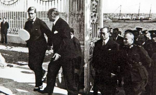 kral edward atatürk ile ilgili görsel sonucu"