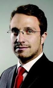 Holtmann erweitert Management-Team