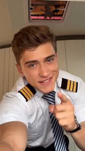 🧑‍✈️