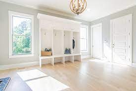 Learn about repose gray undertones, accent paints and contrasting. Custom Home With Artisan Craftsmanship Interiors Home Bunch Interior Design Ideas