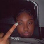 Renee Amis's Instagram, Twitter & Facebook