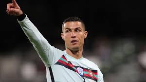 Türk futbolcu ile ilgili bu biyografi taslak seviyesindedir. Wm Qualifikation Portugal Jubelt Auch Dank Ronaldo Turkei Lasst Federn