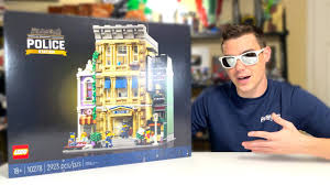 How many modular buildings are there in lego store? Lego 10278 Modular Police Station Review 2021 Youtube