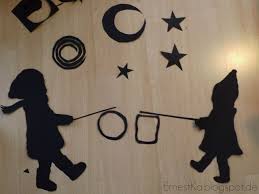 Ernestka Laterne Laterne Diy Fensterbild Zum Sankt Martins Fest Kinder Laterne Scherenschnitt Kinder Fensterbilder Basteln