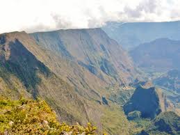 Le meilleur moment pour découvrir la réunion est la saison sèche de mai à novembre avec des températures sur la côte comprises entre 18°c et 26°c. Quand Partir A La Reunion Blog De Tropical Home