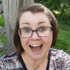 Stephanie Dyke's Instagram, Twitter & Facebook