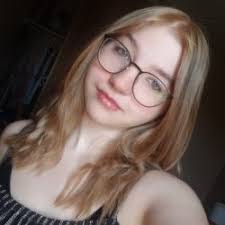 Amanda Bilodeau's Instagram, Twitter & Facebook