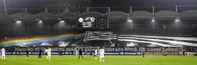 Its colours are black and white. Fans Of Sturm Graz Austria Reinterpreted The Most Famous Album Cover In 80 20 Metres Pinkfloyd