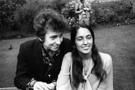 Joan Baez revela lo que nadie sabía sobre su vida: “Fue devastador contarlo, pero ahora estoy en paz” | Cultura | EL PAÍS