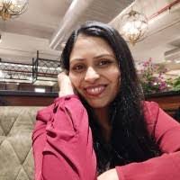 Mona Hobbs's Instagram, Twitter & Facebook