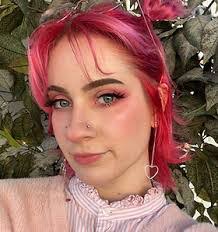 Melissa Spano's Instagram, Twitter & Facebook