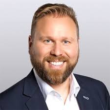 80 Peter Knuth, Co-Founder und Geschäftsführer, enerix