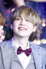 Bis 2020, wird er offiziell als autor/produzent von über . Bts Suga S Prediction About 2020 Will Give You Goosebumps Kissasian