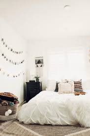 Hugedomains Com Apartment Decorating College Bedroom College Apartment Decor Apartment Bedroom Decor