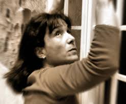 The protagonist of the series is father matteo (portrayed by terence hill), a catholic priest in a parish of the town of gubbio, perugia. Don Matteo Tv Series 2000 Imdb