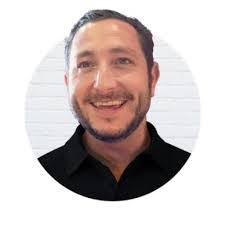 Shawn Wallis's Instagram, Twitter & Facebook