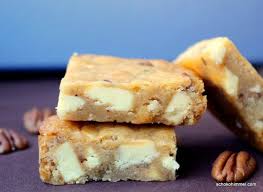 Amerikanische Honig Blondies Mit Pekannussen Kulinarischumdiewelt Schokohimmel Rezept Kekse Blondies Rezept Kaffee Und Kuchen
