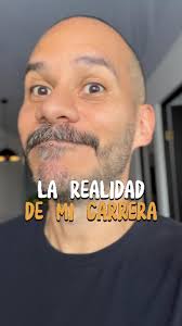 Cuando la gente me pregunta qué hago como comediante... , la respuesta es  más triste de lo que piensan ¿Ustedes que pensaban?, Entradas a mis shows  disponibles ya en mi página web y por WhatsApp, ...