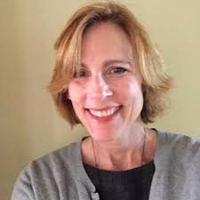 Amy Hubbard (@AmyTheHub)