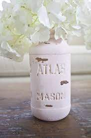 Work by swirling motion all over the surface of the jar. How To Paint And Distress Mason Jars 2 Bees In A Pod
