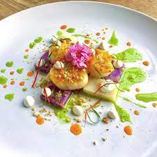 Download Our New App Plateau App And Join Our Video Channel Foodstarz Video Foodstar Raymond Jr Che Food Presentation Food Presentation Plates Food Plating