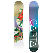 Capita Birds Of A Feather 2020 Capita Birds Of A Feather Snowboard Women S 2020 Snowboarding Women Bird Feathers Feather