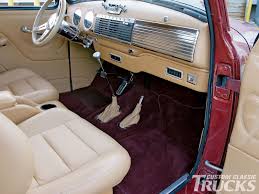 1005cct 02 O 1947 Chevrolet Truck Interior Jpg 1 600 1 200 Piksel Chevy Trucks Truck Interior Chevrolet Trucks