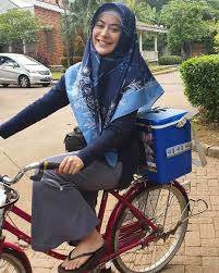 Biodata ayu kartika dewi yang penuh prestasi foto, biodata & nama asli pemeran zahro di para pencari. Betari Ayu Biodata Profil Fakta Perjalanan Karir Dailysia