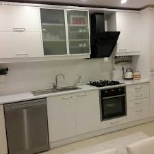 Boyama Ile Adeta Yepyeni Bir Mutfak Harika Bir Donusum Ev Gezmesi Mutfak Mutfak Dolaplari Dolaplar