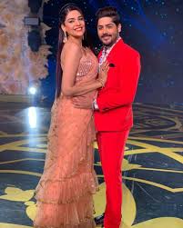 salameishq #zeetv #shrishti #sameer #kundalibhagya Styled by @anusoru @nidhikurda Jewellery @jewelsiya official Assisted @rituponia