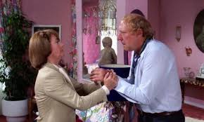 Police commissioner lise tanquerelle (annie girardot) investigates a series of murders of politicians. Vu Sur Ocs Tendre Poulet Critique Film