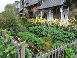 Blossoming Gardens Garden Design Edinburgh And East Lothian Front Garden Food Forest Garden Garden Design