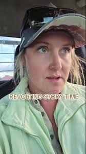 Daisy Weir's Instagram, Twitter & Facebook