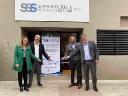 Arata acompañó la inauguración de la delegación de Superintendencia de  Servicios de Salud