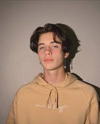 Men's hairstyles you need to know in 2021, according to barbers. Pin By Kaelyn On Yes Gents Hair Style Long Hair Styles Men Men Haircut Styles