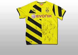 Und den wandel der trikots von borussia dortmund miterleben. Aus Der Bundesliga Aktuelles Bvb Trikot Von Den Profis Signiert