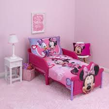 Minnie Mouse Hearts And Bows 4 Piece Toddler Bedding Set Toddler Bed Set Minnie Mouse Bedroom Toddler Bedding Decor