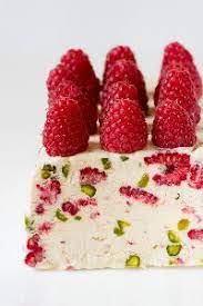 Dessert glacé ou pâtissier ? Nos Recettes De Desserts Glaces Pour Noel Recette Dessert Nougat Recette Nougat Glace