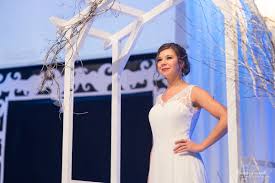 Completeaza formularul de mai jos si afla tot ce ai nevoie sa stii pentru nunta ta. Defile Du Salon Du Mariage De Tarbes 2018 Association Arts65 Tarbes