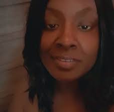 Ashley Thorne's Instagram, Twitter & Facebook