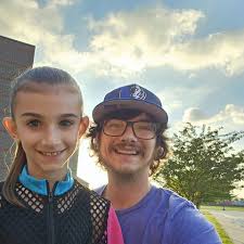 What is the best skateboard size for a 6' tall rider with size 13 shoes?