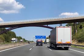 2 de rezultate pentru eticheta restrictie de circulatie. Germania A Fost SuspendatÄƒ RestricÈ›ia De CirculaÈ›ie Pentru Camioane Din Timpul VacanÈ›ei De VarÄƒ