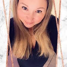 Gena Meadows's Instagram, Twitter & Facebook